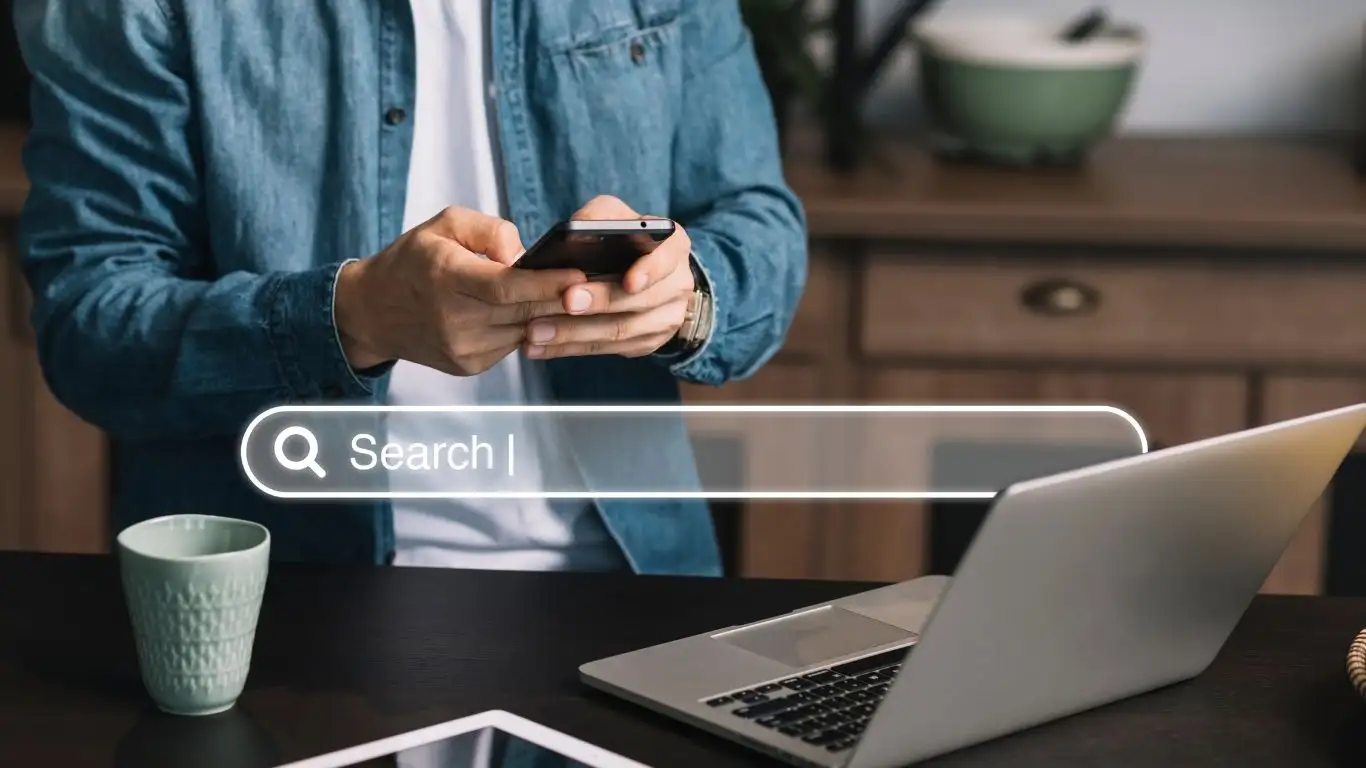 หน้า Google Search ที่เป็นจุดเริ่มต้นของ SERP สำหรับพิมพ์คำค้นหา ก่อนนำไปสู่หน้าผลลัพธ์การค้นหา